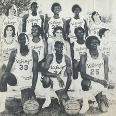 1975 Basketball team