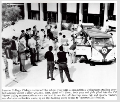 Vw bus with students