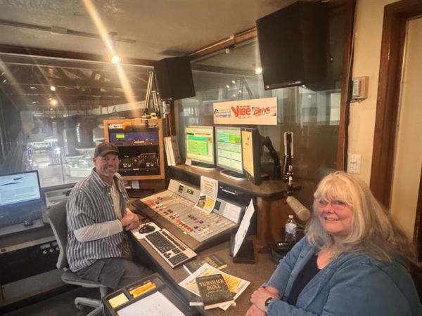 Susan Nylander and John the Van Guy